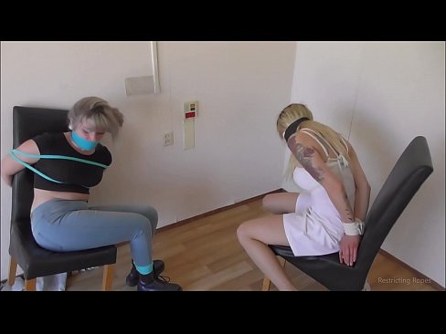 ❤️ Verslaaf / vasgebind en gesnoer / meisie in nood ❤ Fokvideo op af.tuberxxx.ru ☑